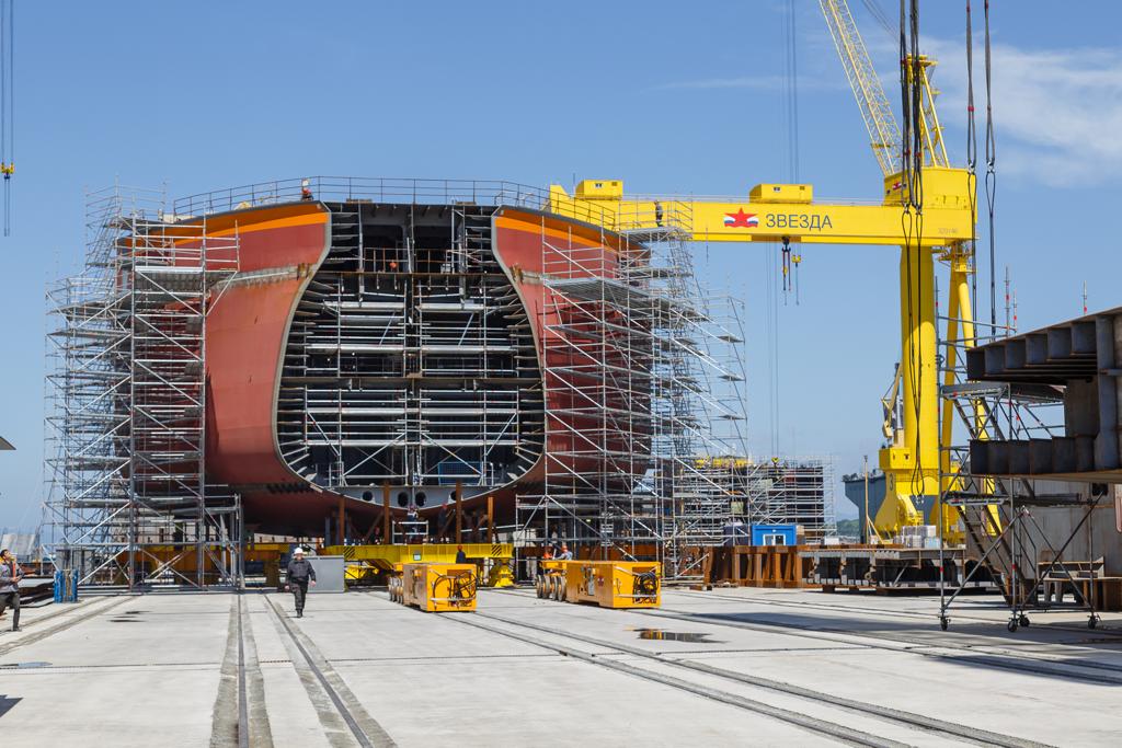 New-generation shuttle tanker